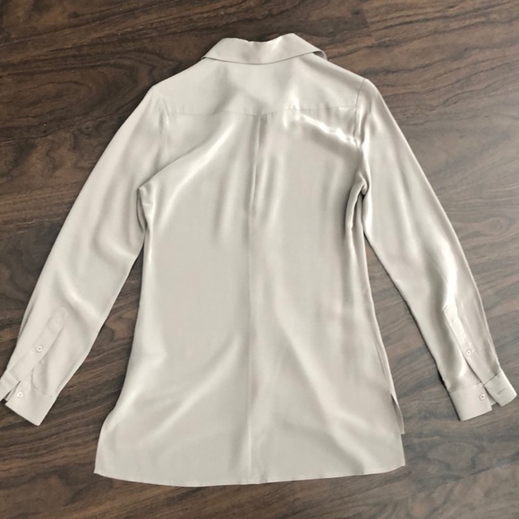 Marciano Silk Blouse 💫 - Picture 6 of 7